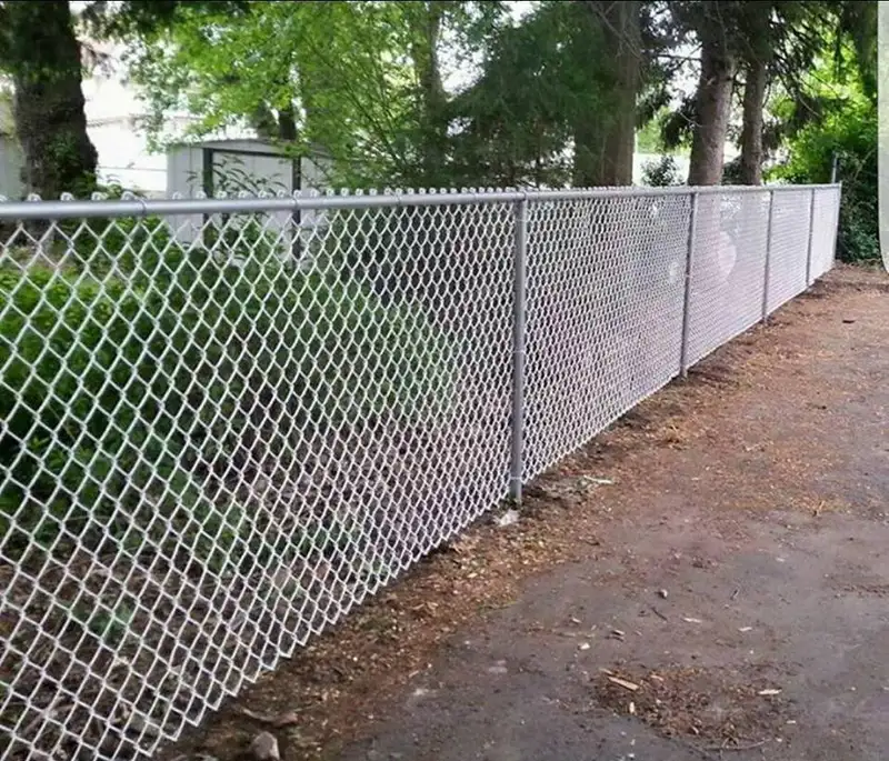 Vinyl fence with pool and landscaping by Fencing By Excellence near Rumson, Monmouth County NJ